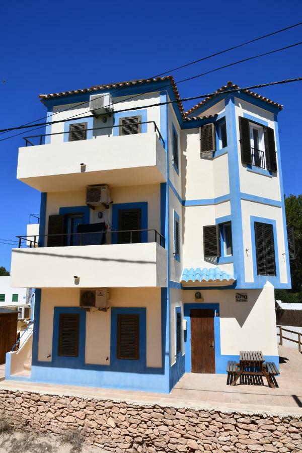Apartamentos Cas Xurrac Эс-Кало Экстерьер фото